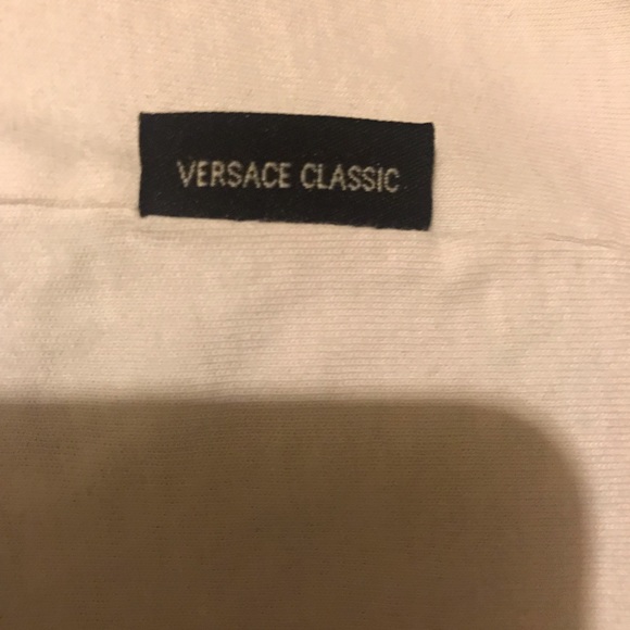 🚨SOLD🚨⚜️Auth Versace Classic T-shirt ⚜️ - Picture 3 of 4
